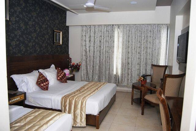 Hotel Vihar Guest House, Surat 2